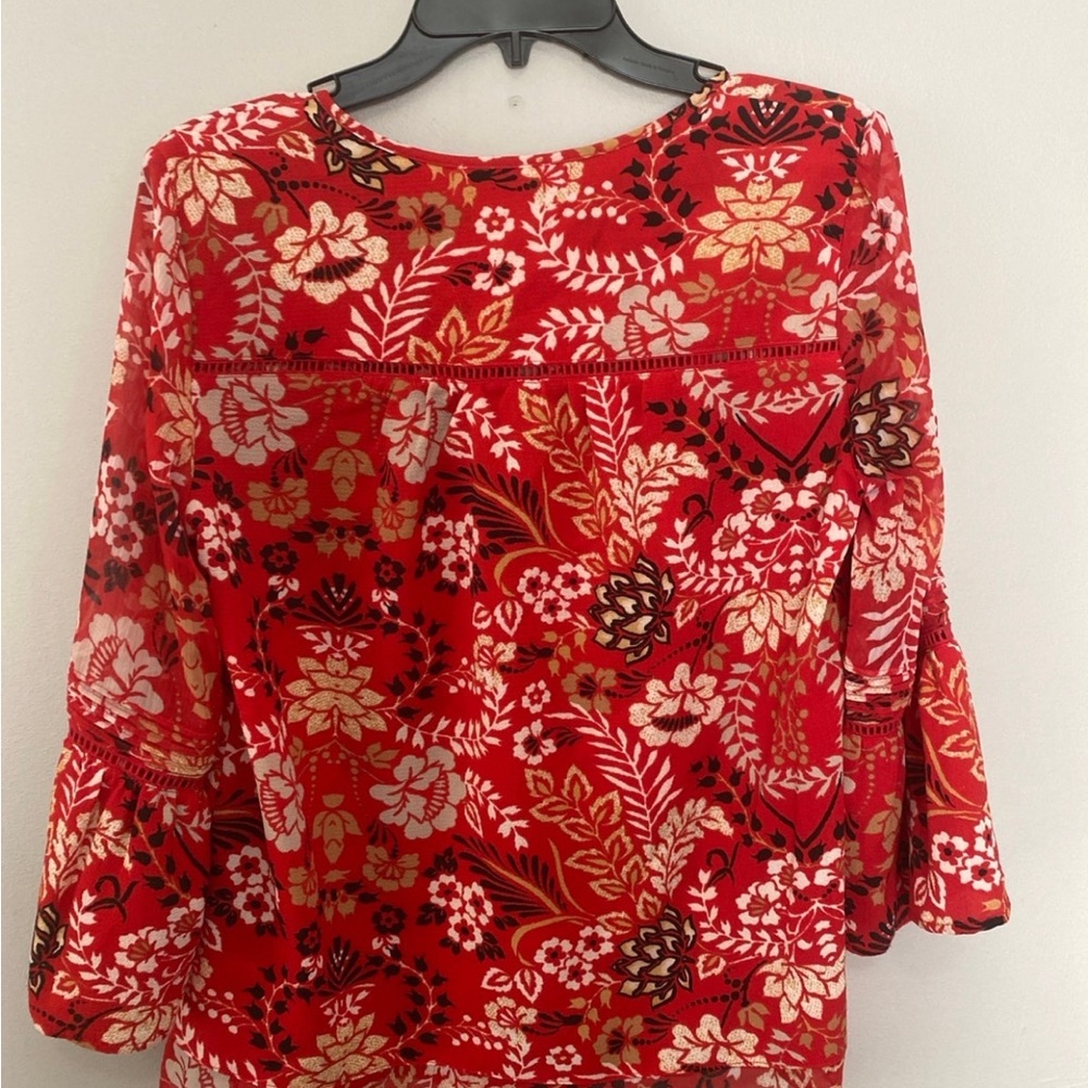 Ladies top - Picture 4 of 4
